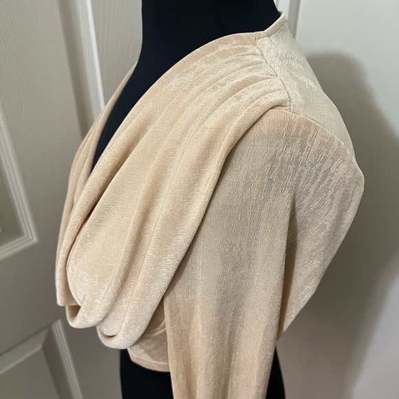 NWT Fashion Nova Weekend Behavior Cowl Neck Crop Top - Picture 12 of 16